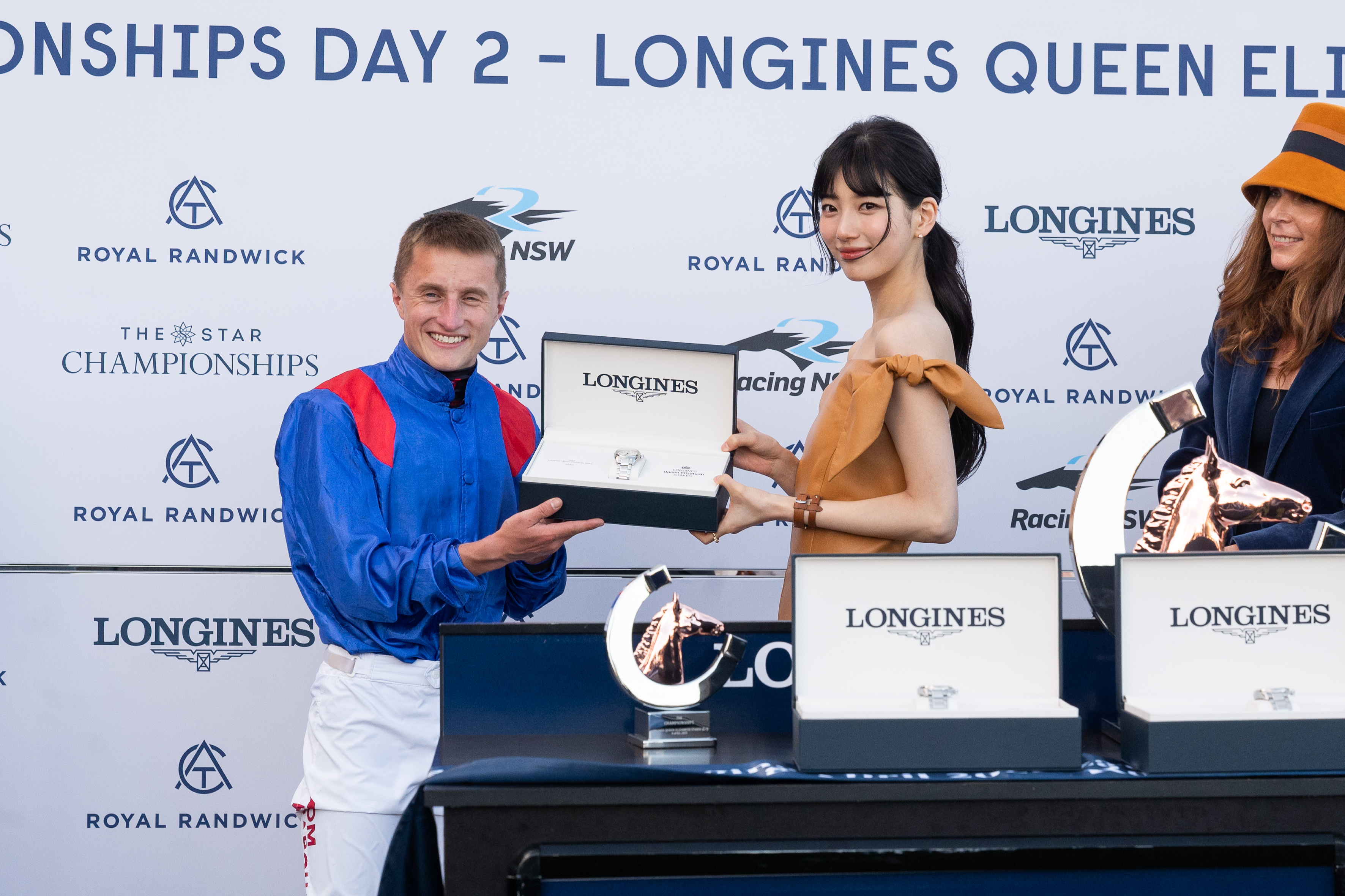 Unforgettable victory of Dubai Honour at the Longines Queen