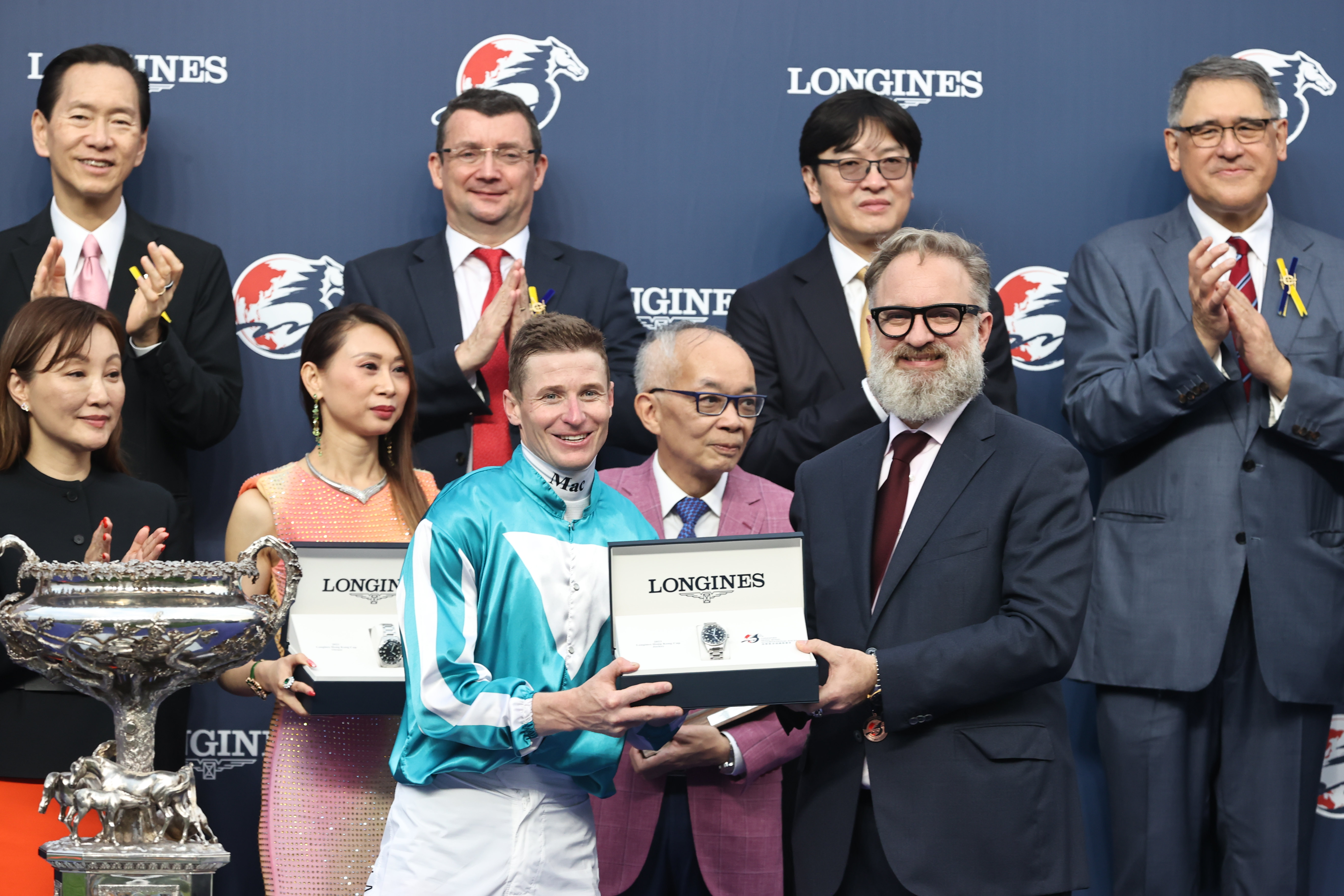 Longines precision timing for the Qatar Prix de l Arc de Triomphe